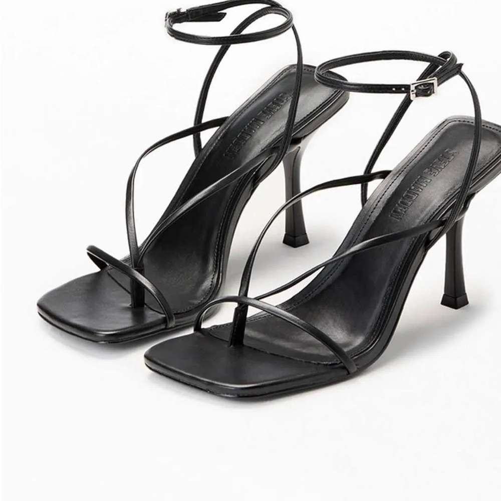 Steve Madden Black Heel Sandals - Picture 3 of 6